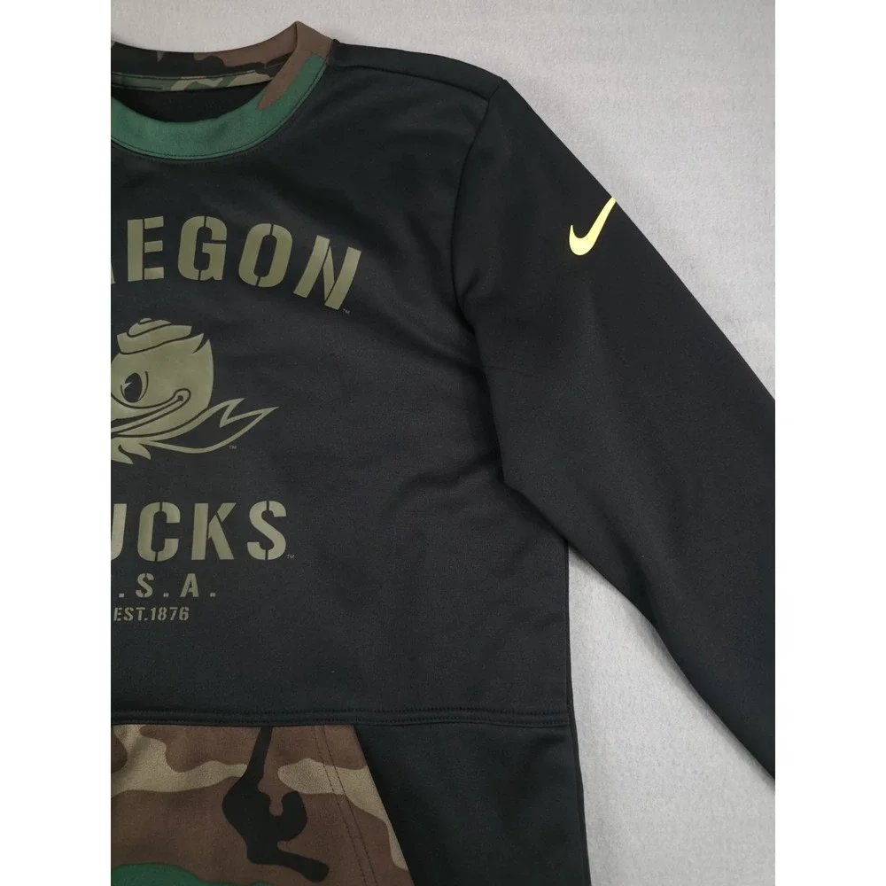 Oregon Ducks Men's Black Salute To Service Pullover Sweatshirt - Picture 3 of 9